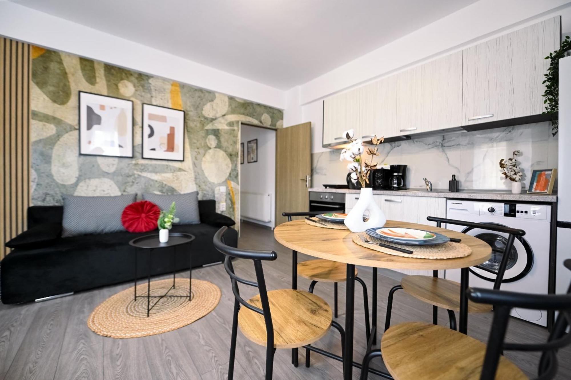 Old Town Charm - Modern & Comfortable Accommodation In The Heart Of The City Boekarest Buitenkant foto