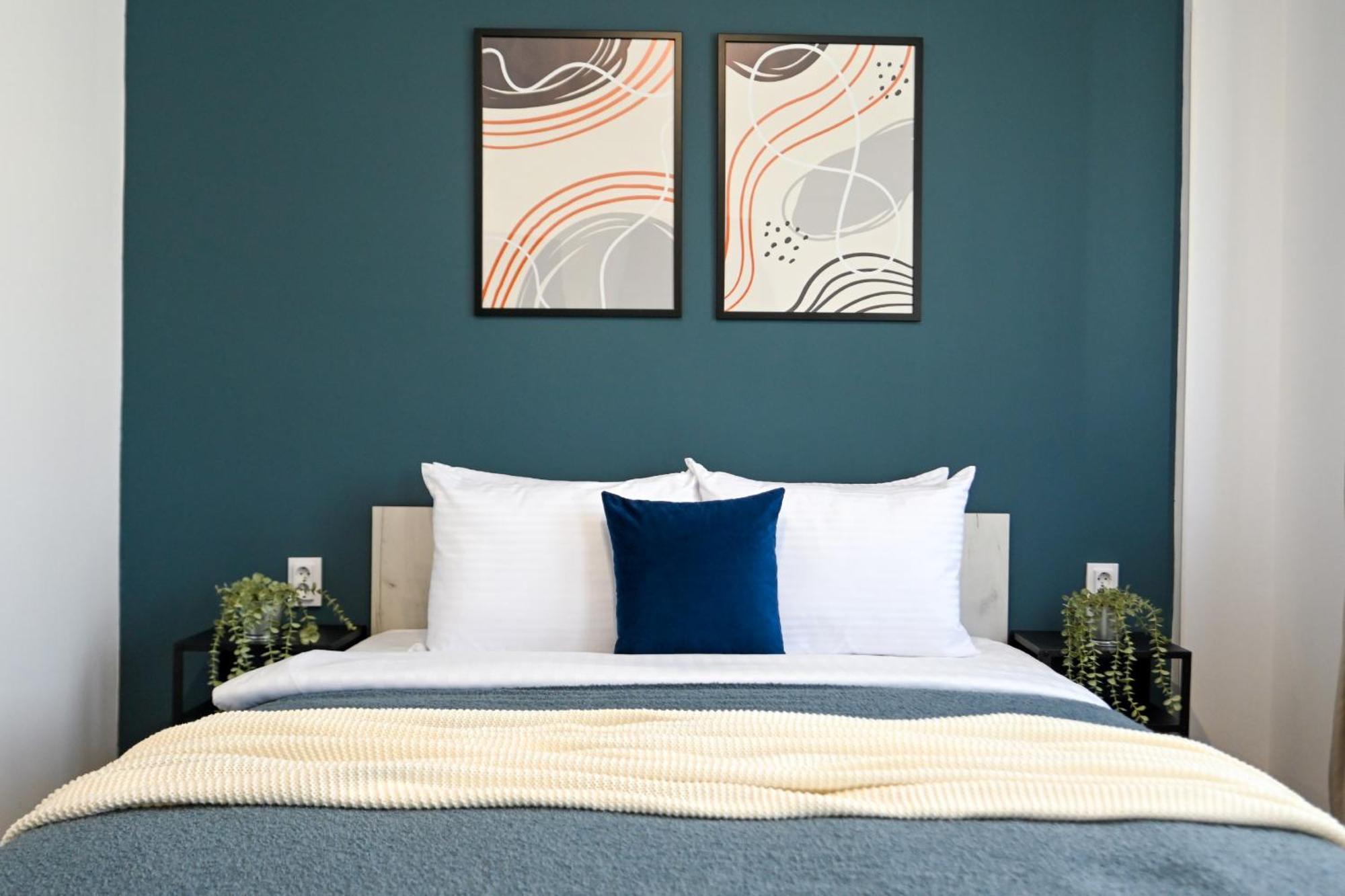 Old Town Charm - Modern & Comfortable Accommodation In The Heart Of The City Boekarest Buitenkant foto
