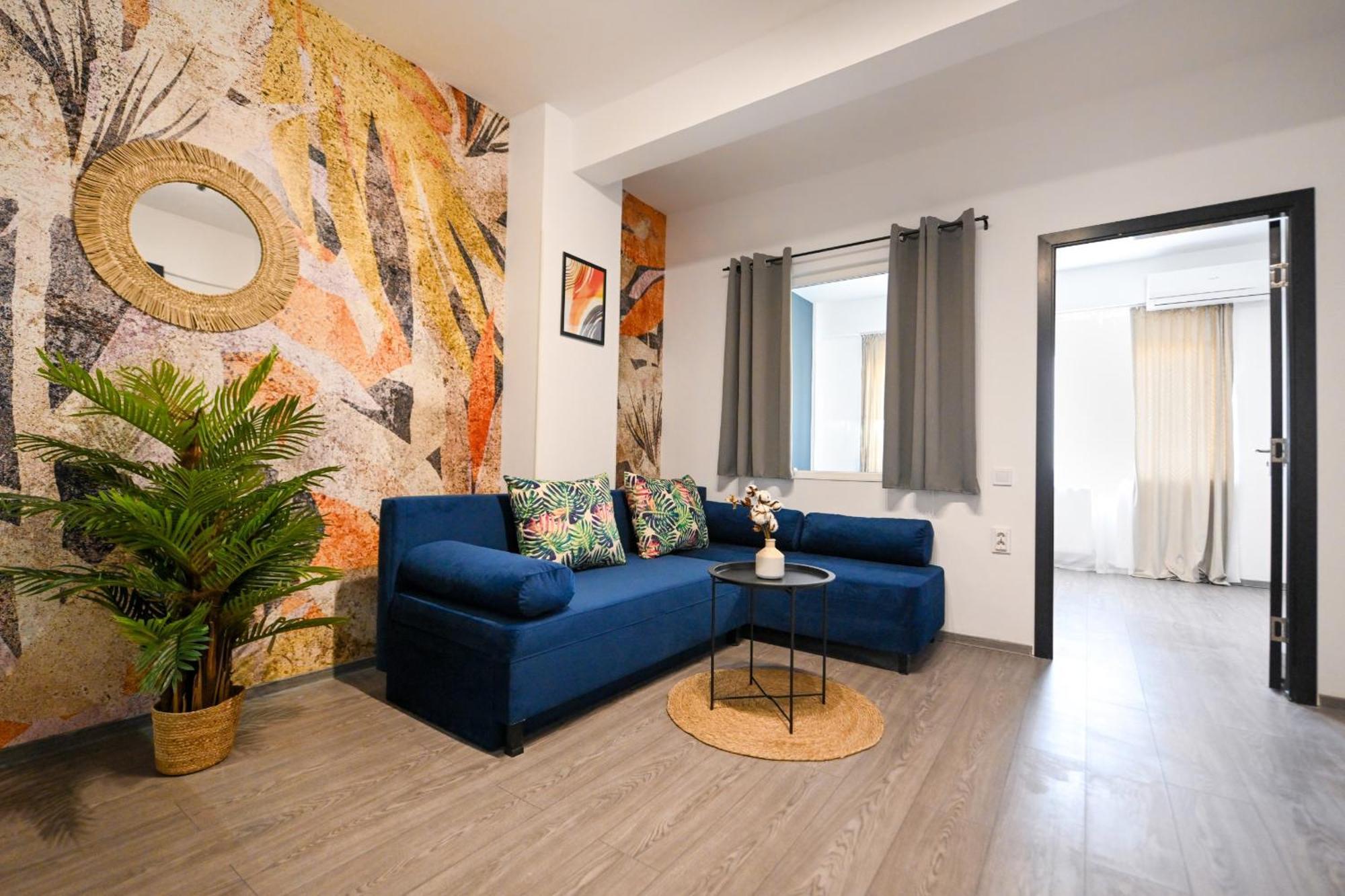 Old Town Charm - Modern & Comfortable Accommodation In The Heart Of The City Boekarest Buitenkant foto